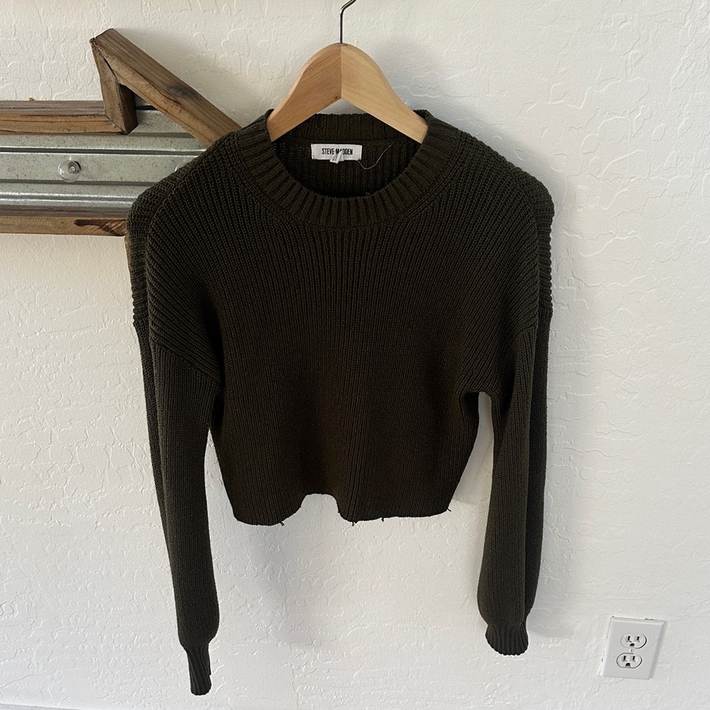 Steve Madden Dark Green cropped knit Sweater